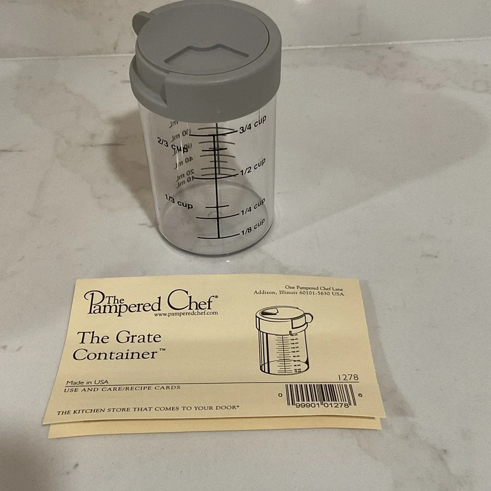 NEW Pampered Chef #1278 The Grate Container Cheese Grater 3/4 Cup